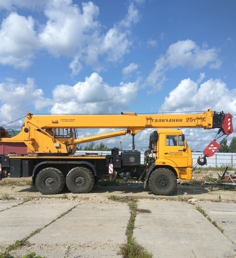Автокран Галичанин 25 т на базе Камаз фото